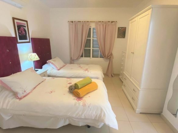 Tiempo - Front Twin Bedroom