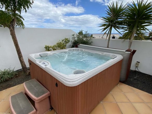 Tiempo - Hot-Tub Jacuzzi
