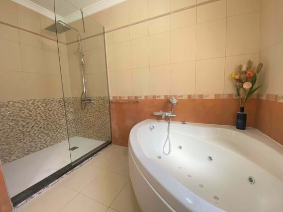 Tiempo - New Shower Room