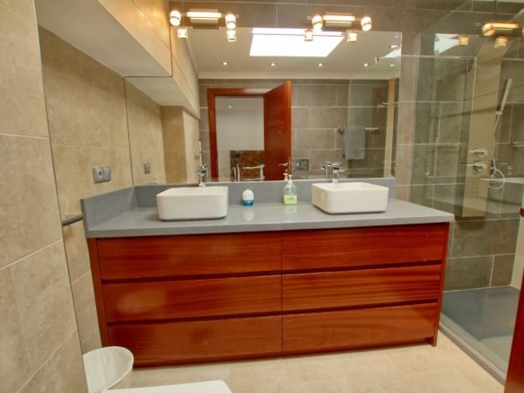 The Lodge - Lanzarote - 2nd Double Bathroom