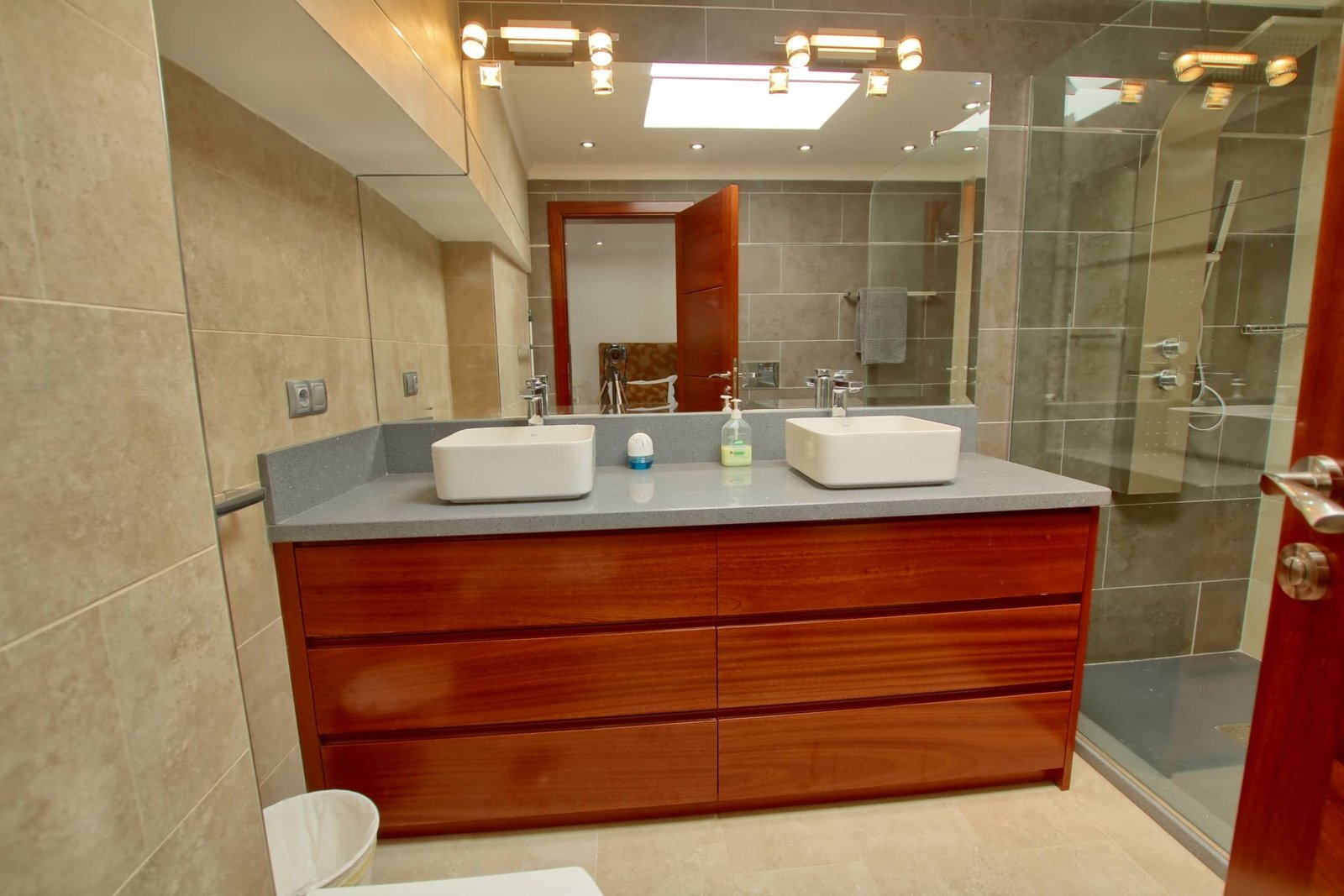 The Lodge - Lanzarote - 2nd Double Bathroom