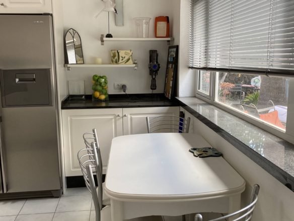 The Lodge - Lanzarote - 3 Bedroom Villa - Kitchen Area