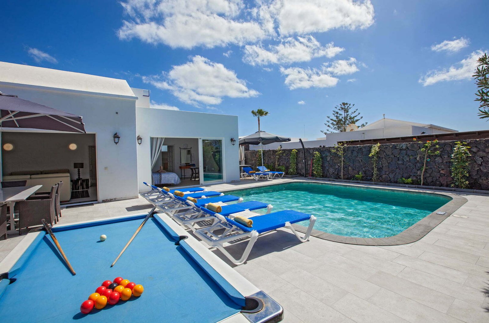 Casa Cristal - Terrace Area With American Pool Table & Sun Loungers - Private Salt Water Pool