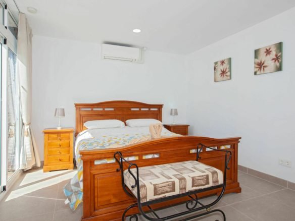 Casa Cristal - Double Bedroom - Super King Sized Bed