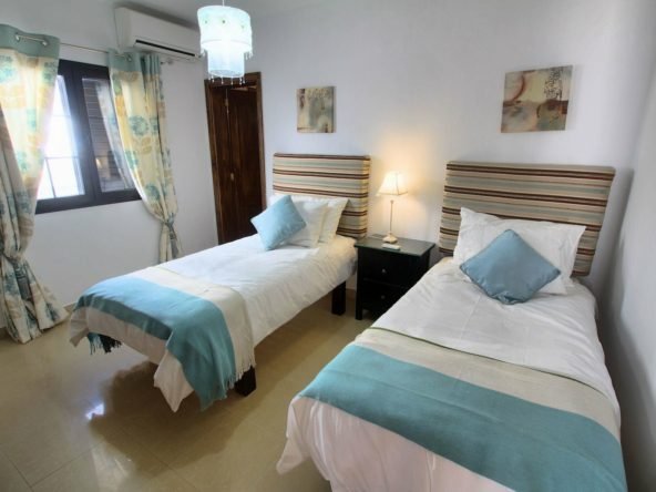 Villa Joel - Lanzarote - Blue Twin Bedroom