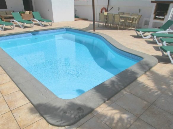 Villa Joel - 4 Bedroom Villa - Lanzarote - Swimming Pool From Hot Tub