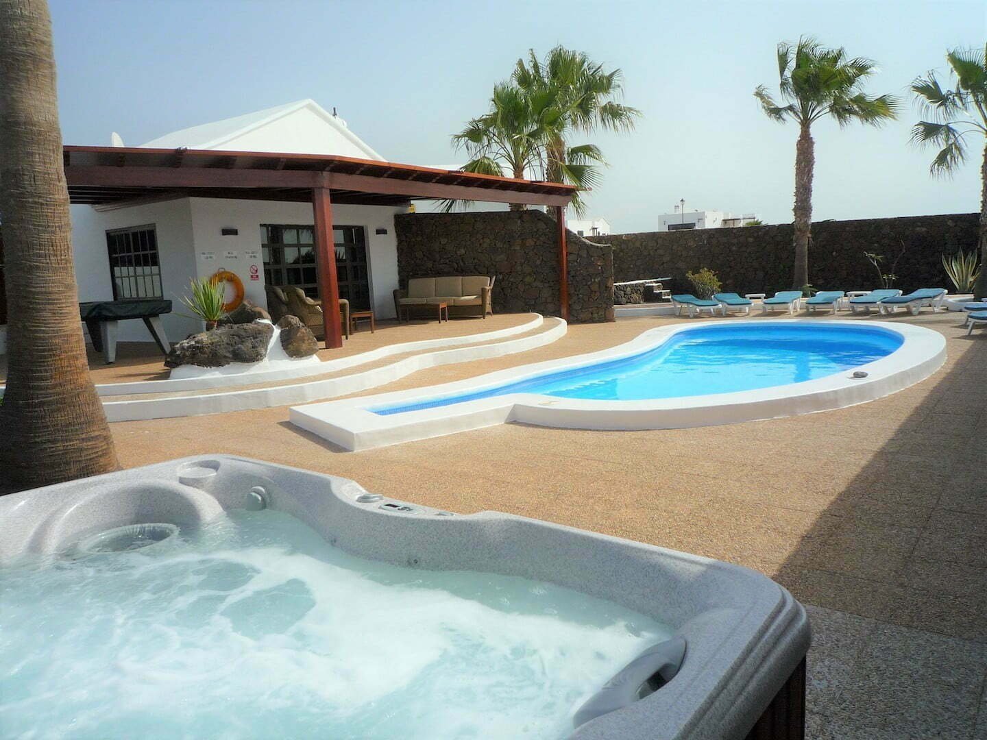 Villa Mayo - Lanzarote - Swimming Pool - Hot-Tub - Terrace Area
