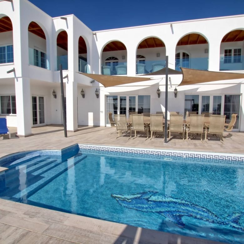 Villa El Palacete - Lanzarote - 9 Bedrooms - 9 Bathrooms - Holiday Rental - Best in Villas Lanzarote