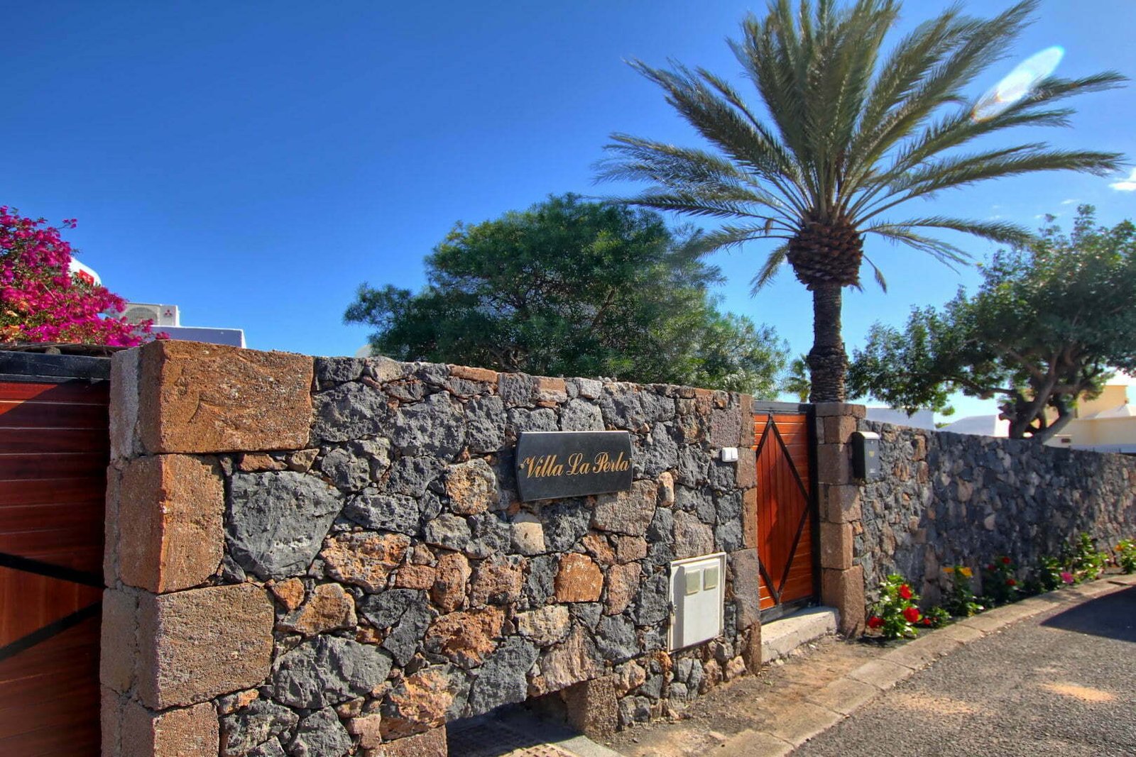 La Perla - 5 Bedroom Villa - Lanzarote - Entrance