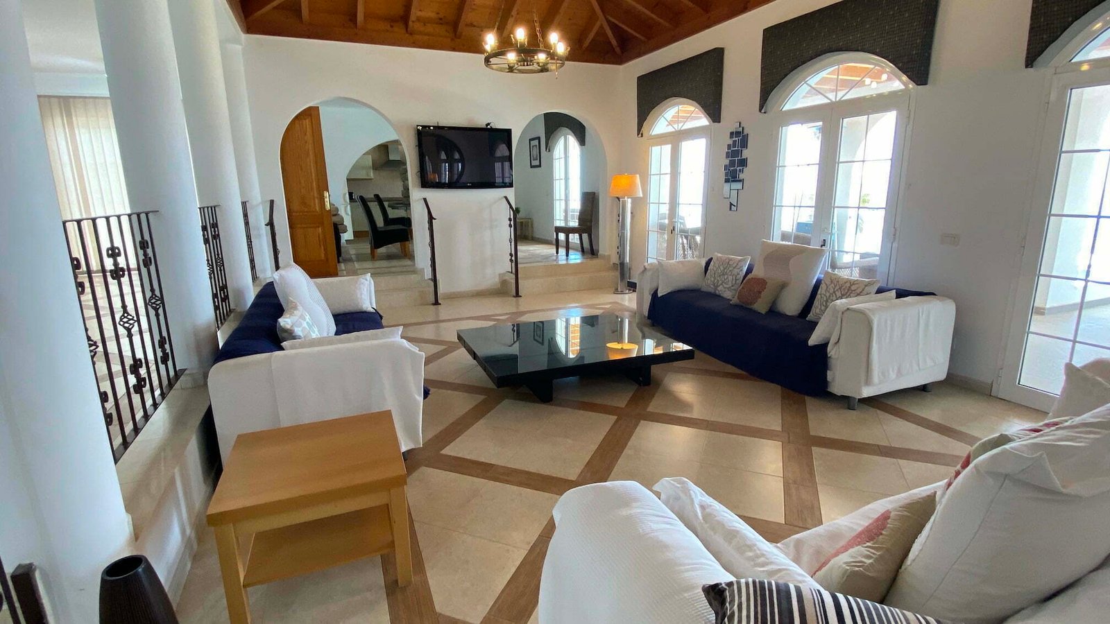Villa El Palacete - Lanzarote - Lounge Area with Large Flat Screen TV