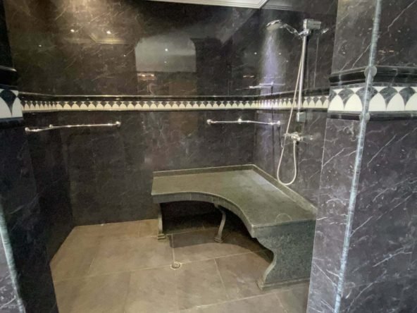 Villa Palacete - 9 Bedrooms - Lanzarote - master-suite-with-ensuite-shower
