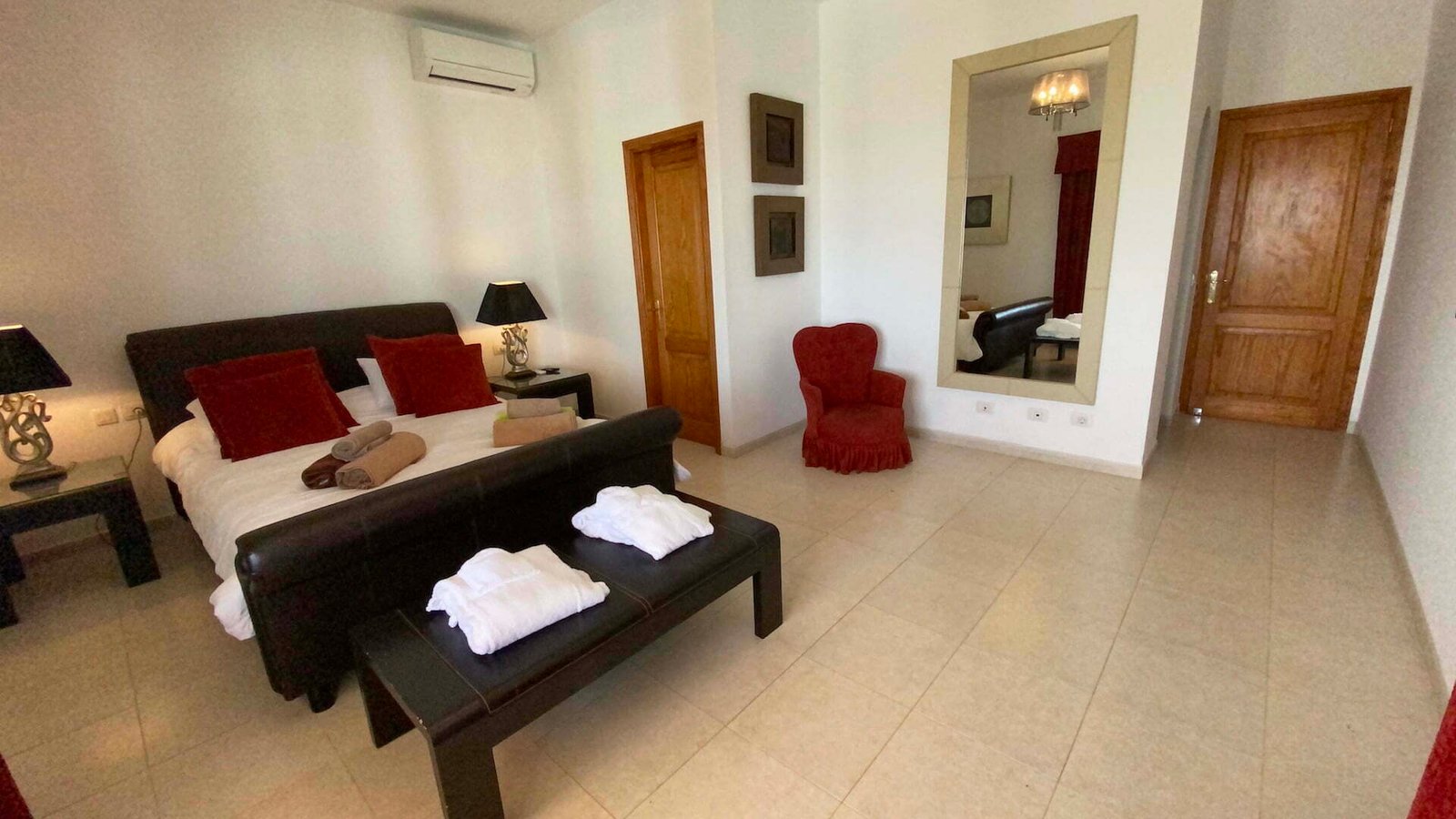 Villa Palacete - 9 Bedrooms - Lanzarote - upper-suite-1