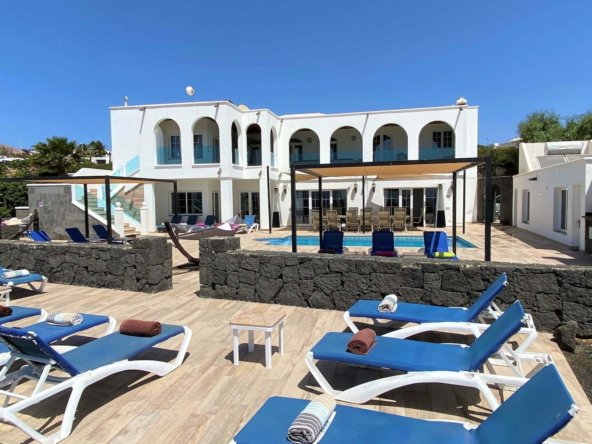 Villa Palacete - Sleeps 20 - Huge 9 Bedroom Villa - Guime - Lanzarote