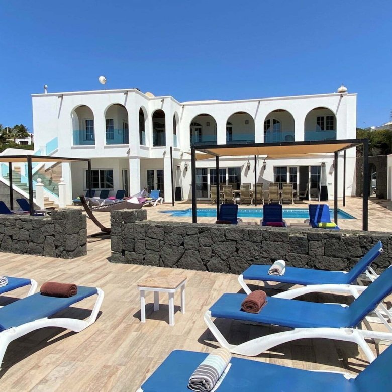 Villa Palacete - Sleeps 20 - Huge 9 Bedroom Villa - Guime - Lanzarote