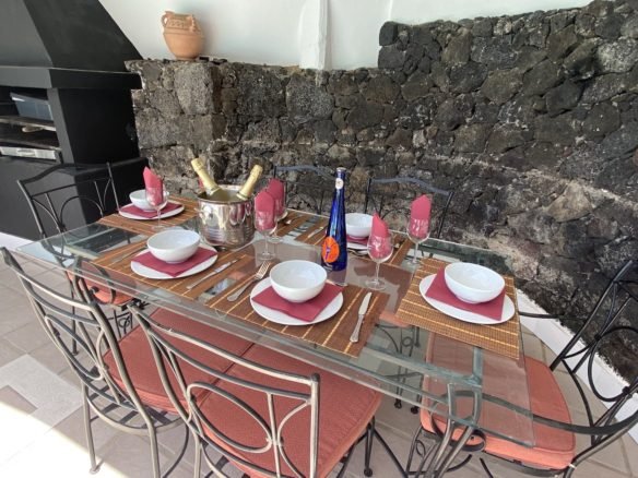 Villa Jessica - Alfresco-Dining-Area