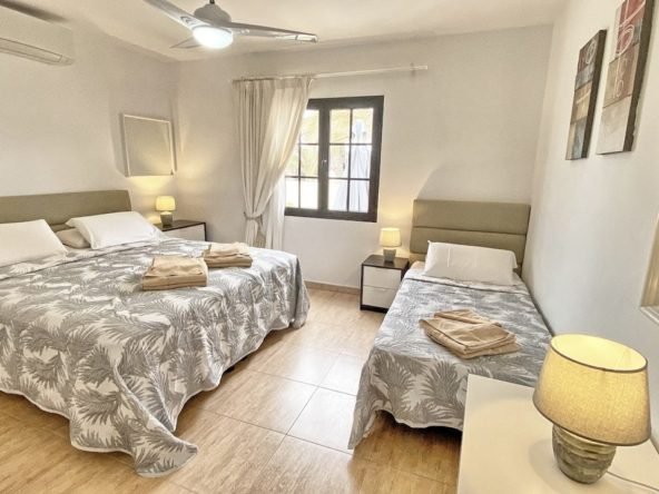 Villa Eileen - Double bed and single