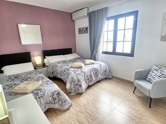 Villa Eileen - Double bed and single