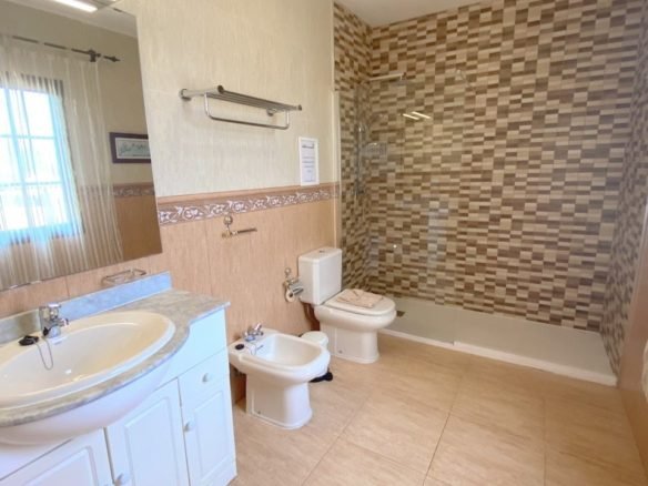 Villa Eileen - Shower room 1