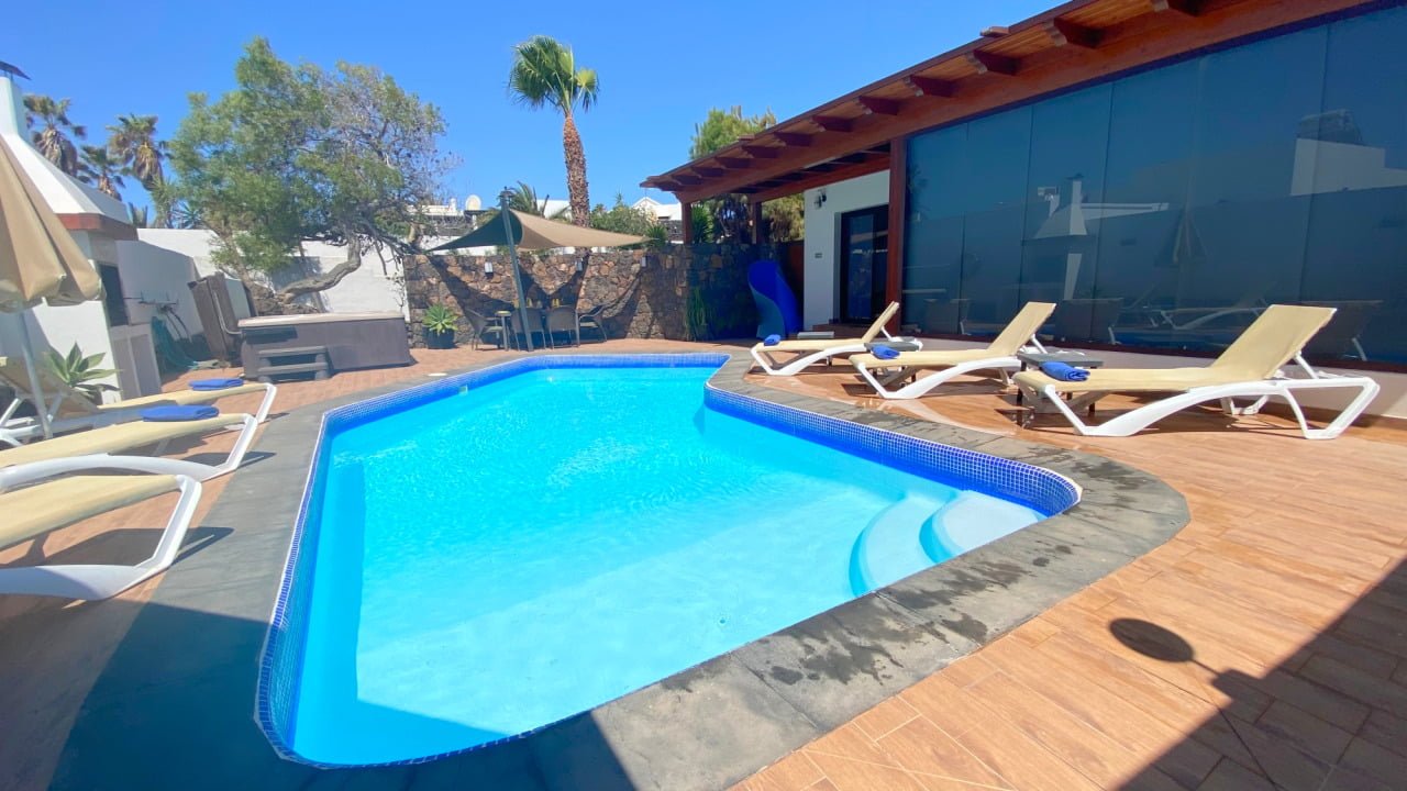 Villa Encantada - 3 Bedroom Villa - Swimming Pool