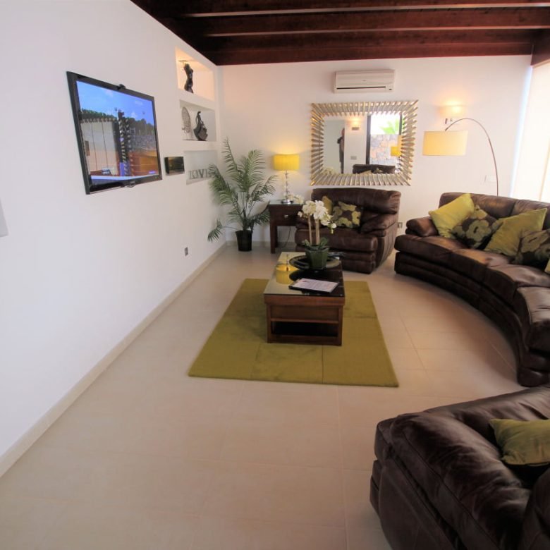 Villa Encantada - 3 Bedroom Villa - Sitting Room