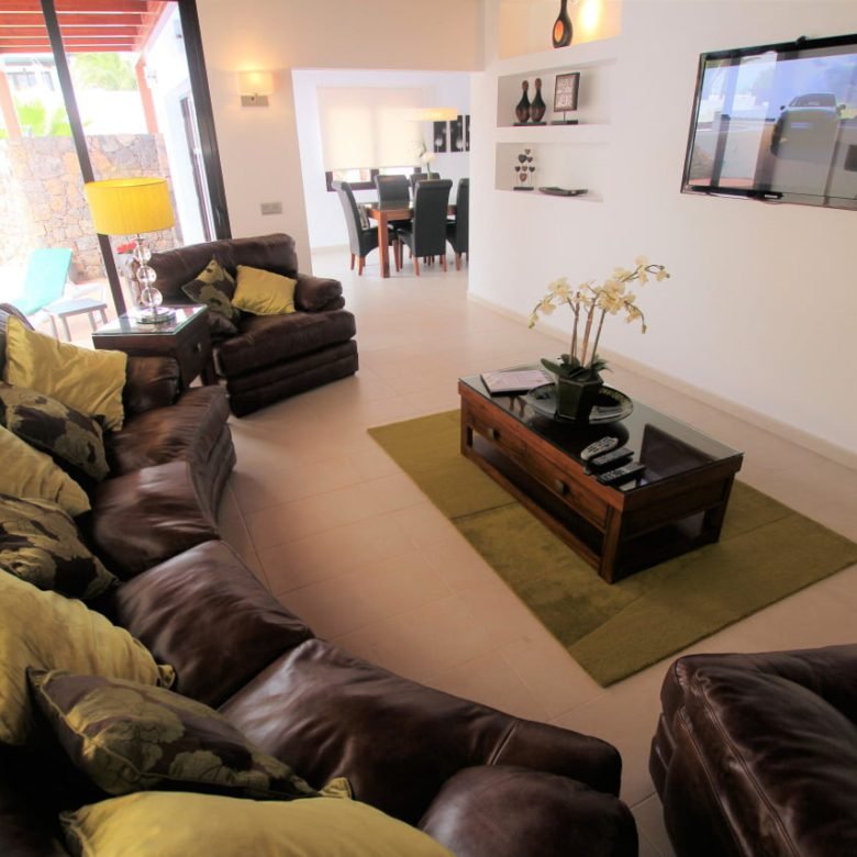 Villa Encantada - 3 Bedroom Villa - Living Room