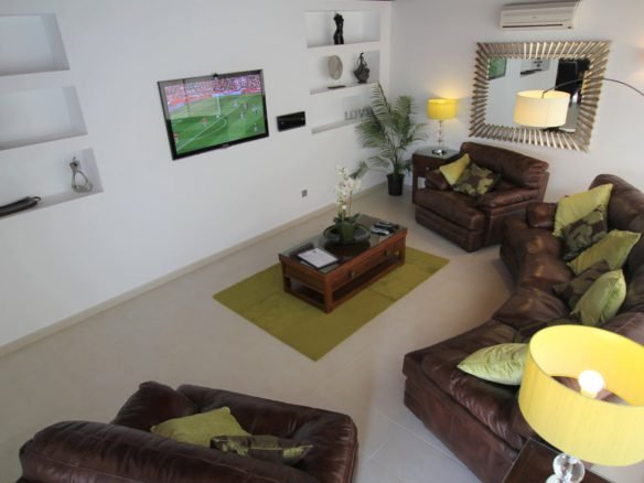 Villa Encantada - 3 Bedroom Villa - Living Room