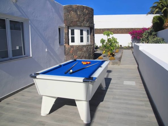 Casa Juliet - American Pool Table