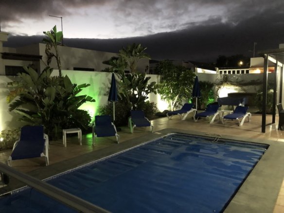 Perlita - Night Time swimming Pool