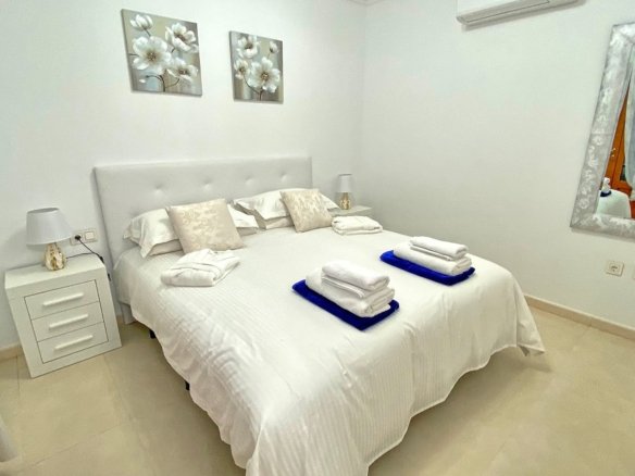Perlita - Double Bedroom