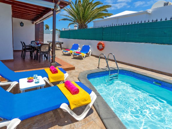 Casa Solaris » 3 Bedroom Villa » Sleeps 6 Guests » Lanzarote