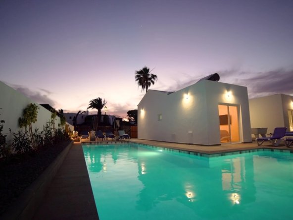 Villa El Cielo - Terrace and Swimming Pool at night