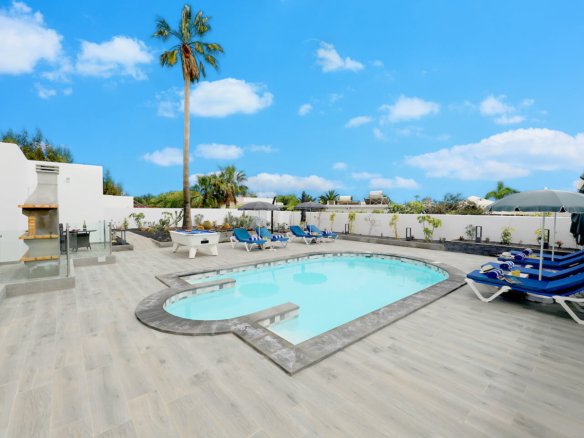 Casa El Paraiso - Puerto del Carmen - Lanzarote - Swimming Pool