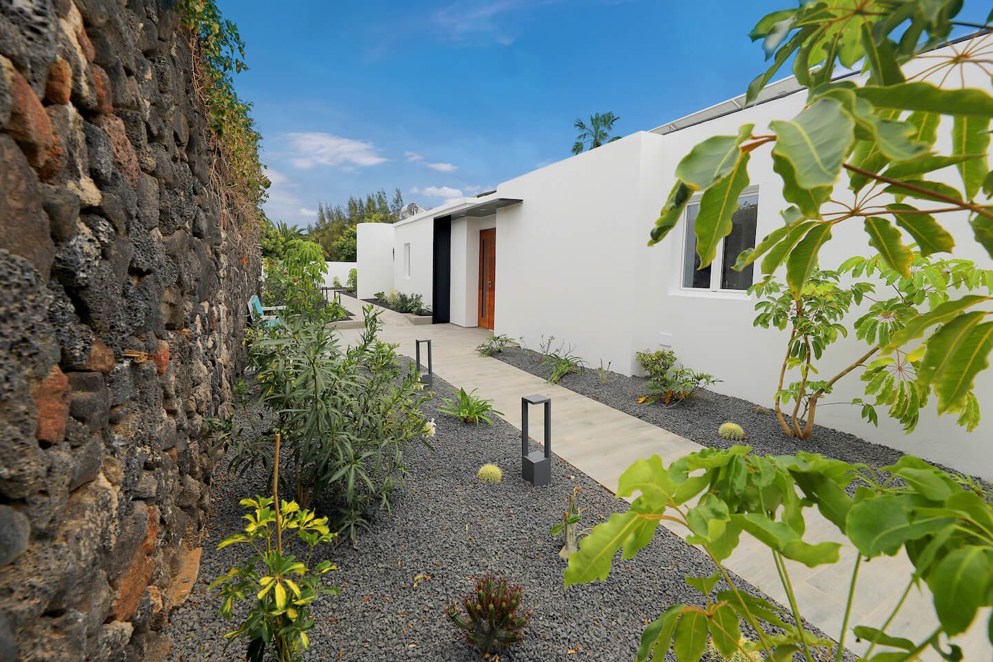 Casa El Paraiso - Puerto del Carmen - Lanzarote - Expansive Gardens