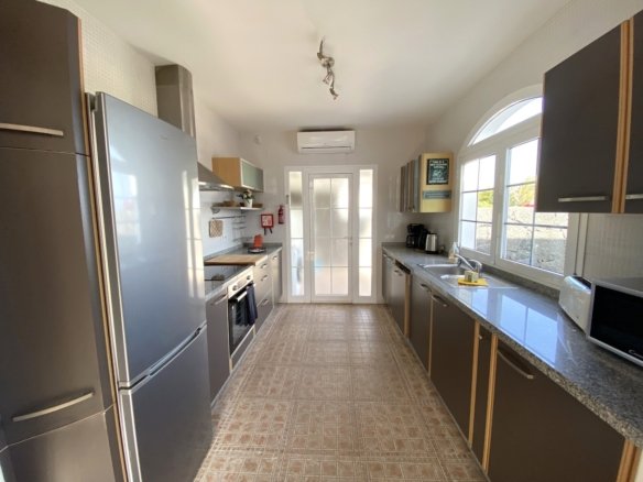 Ocean View - Kitchen