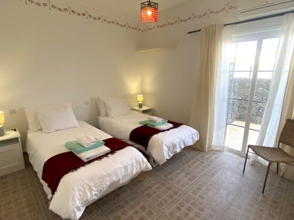 Ocean View Twin bed