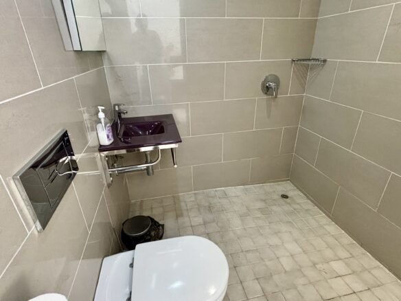 Villa Mayo Wet Room - ensuite