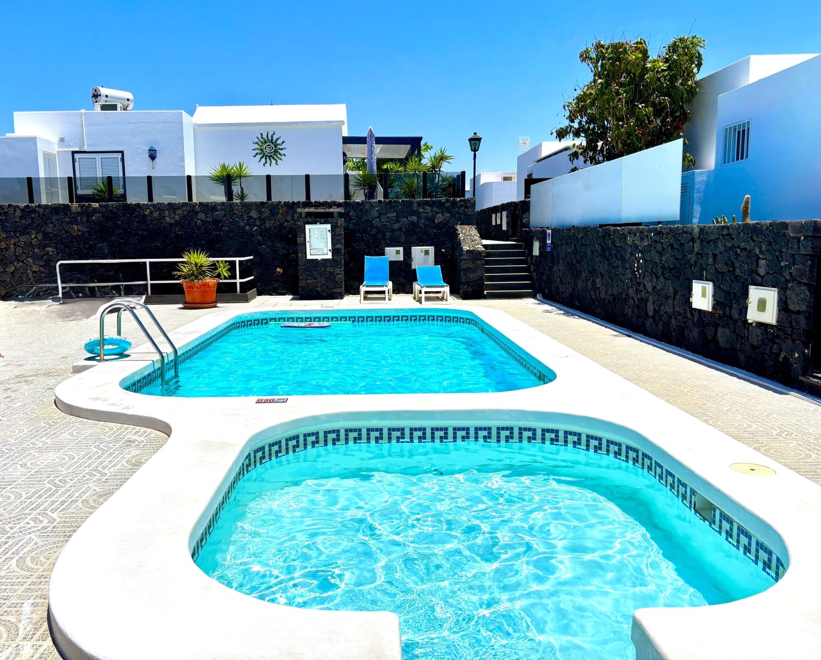 Swimming Pool 1 low » 3 Bedroom Villa