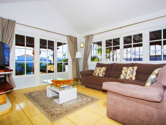 Villa Adsey | Living Room Area