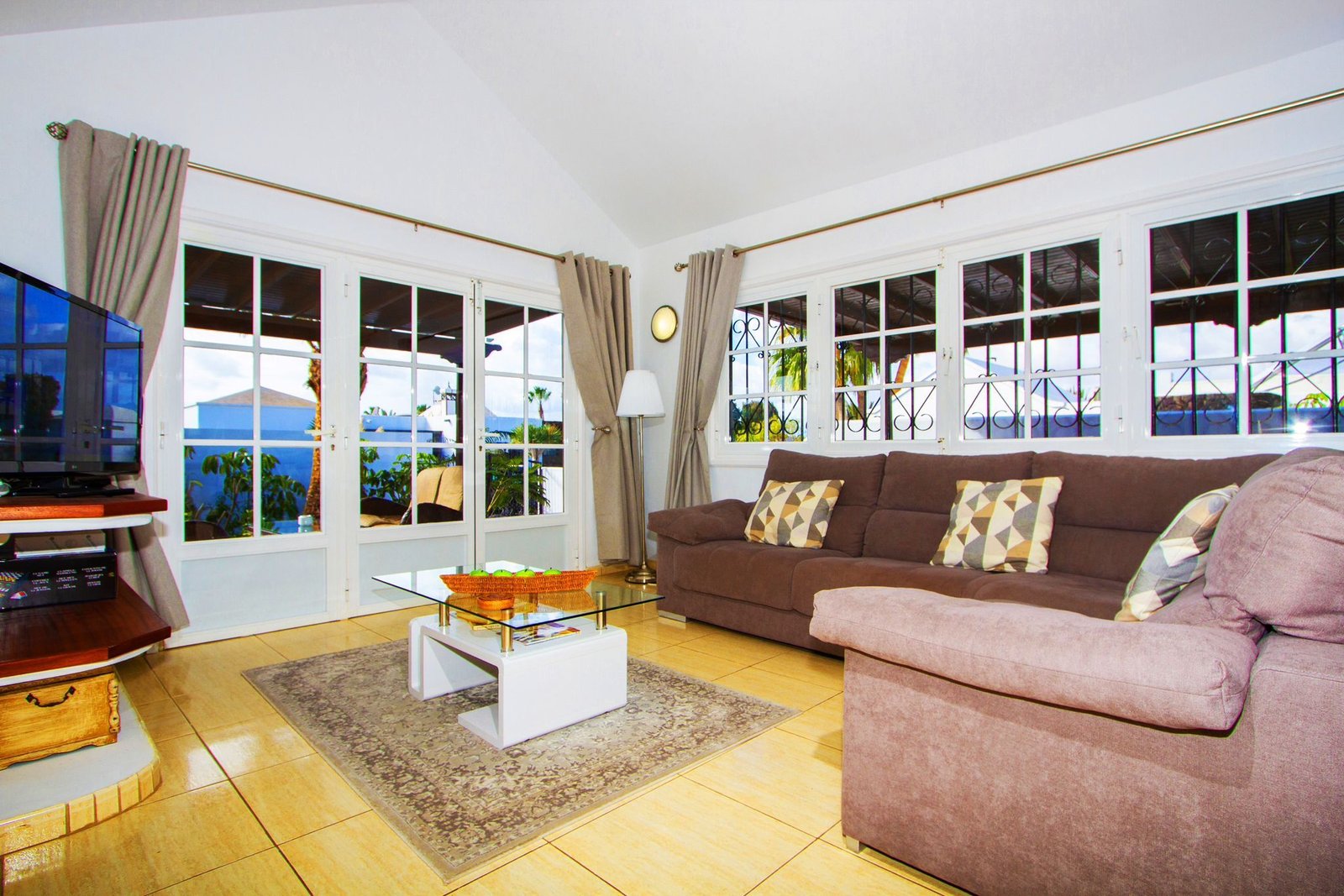 Villa Adsey | Living Room Area