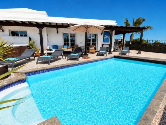 Villa Ocean View – Hot Tub, Gym, Table Tennis